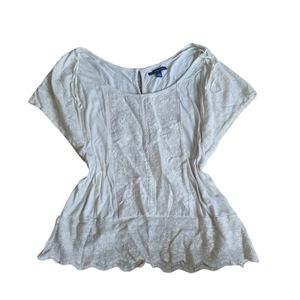 American Eagle Womens off white Lacey Ruffle Sleeve button up back Tshirt Size M